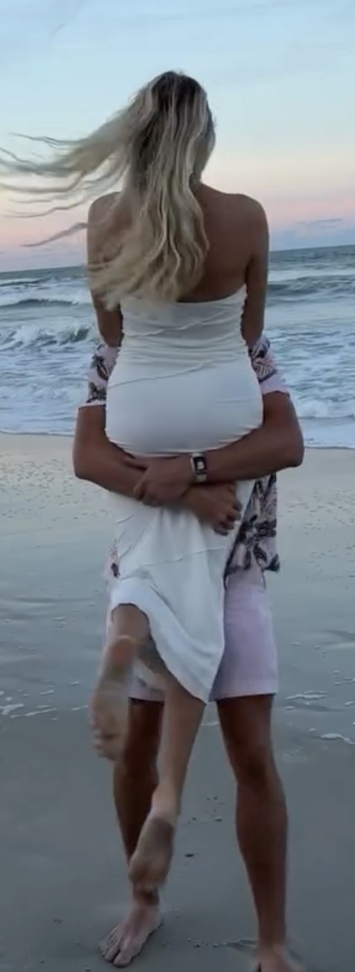 LibbyAnn is absolute goon fuel, hard to find a tall blonde with her thickness. incredible hip width #UtNA1s31