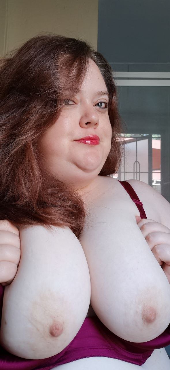 More of fat South African Amy #tWov50Tn