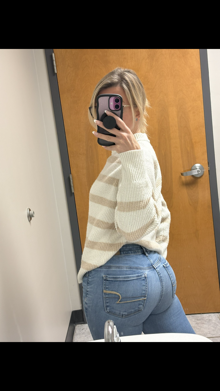 Twitter bitch w/ nice ass #0mK6MSVu