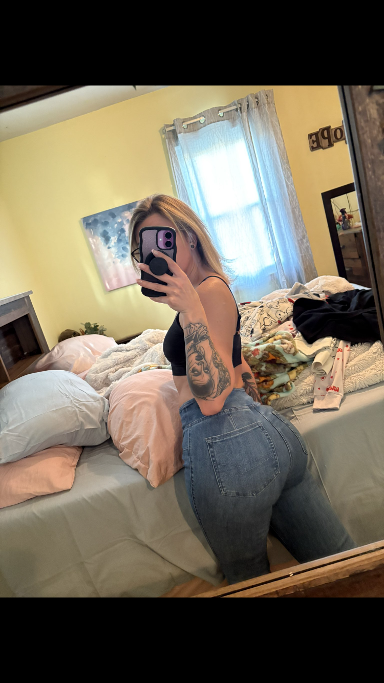 Twitter bitch w/ nice ass #5c0ORfkZ
