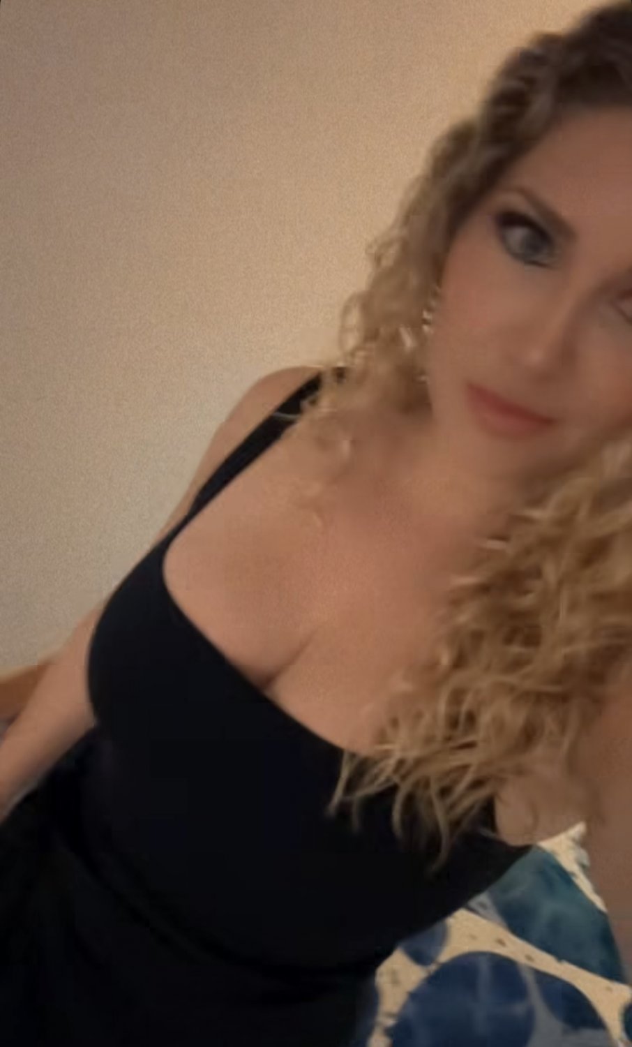 Milf Erin #H6aWCJAC