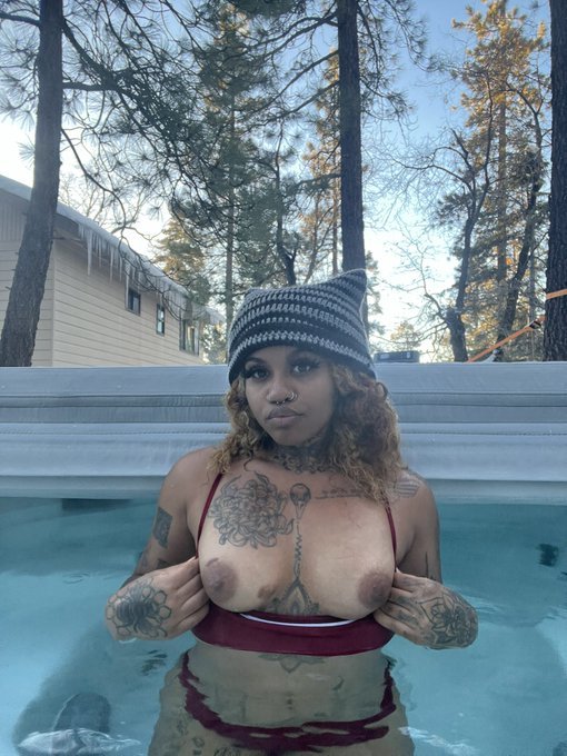 Sexy with ink #L5hOW0GD