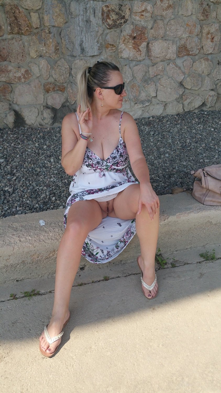 Blond Mommy part I #T5BwWu3C