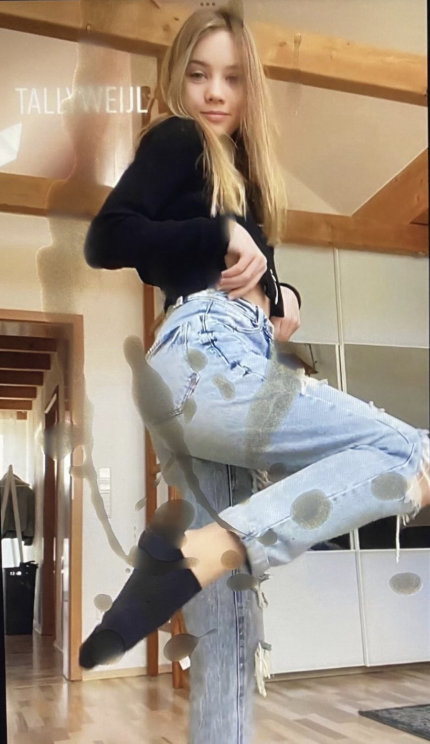 Jana feet tribute #NJ3eUobI