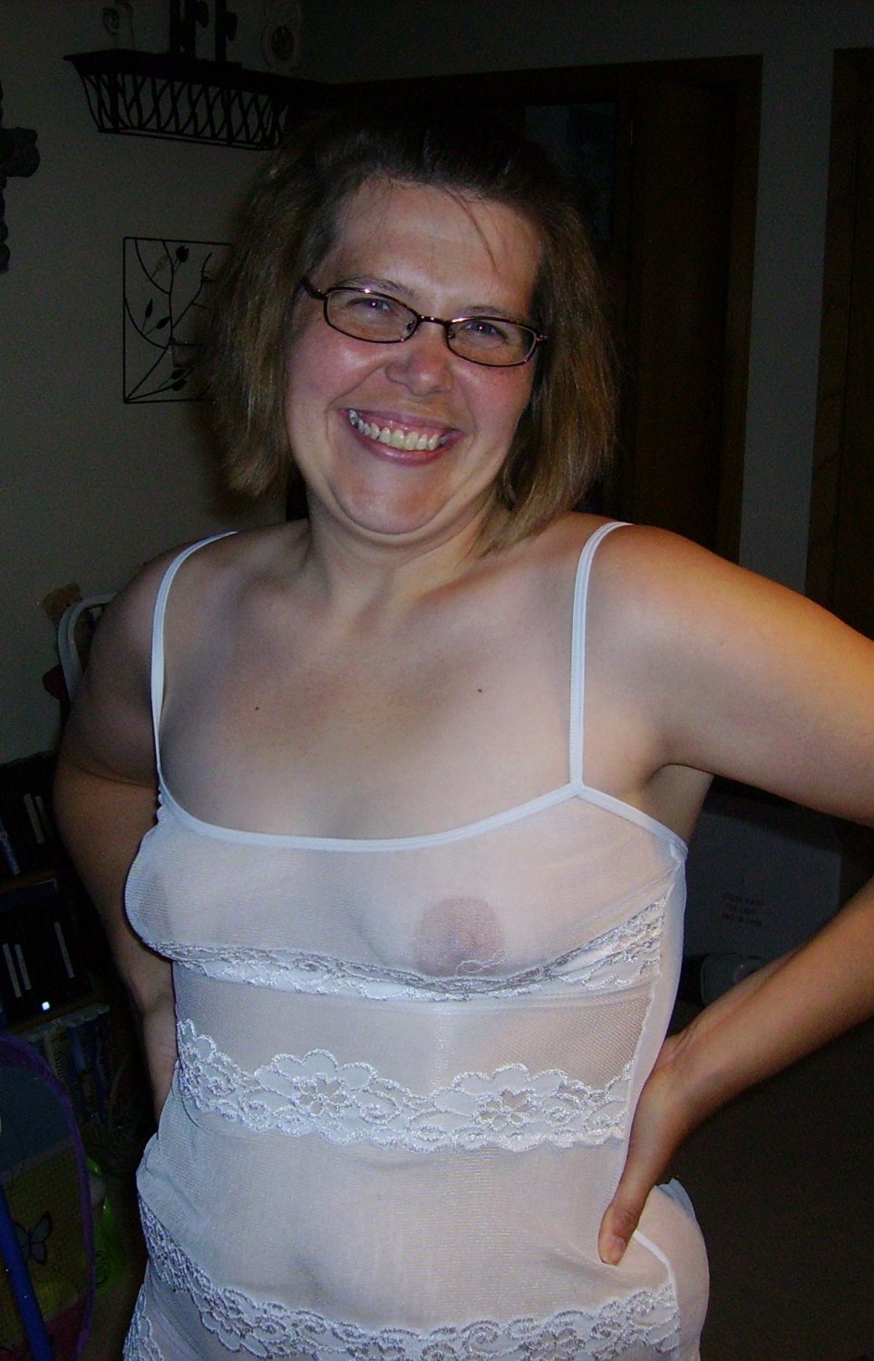 Jen - Curvaceous Wife Happy To Be Shared. #S3q4g8VV