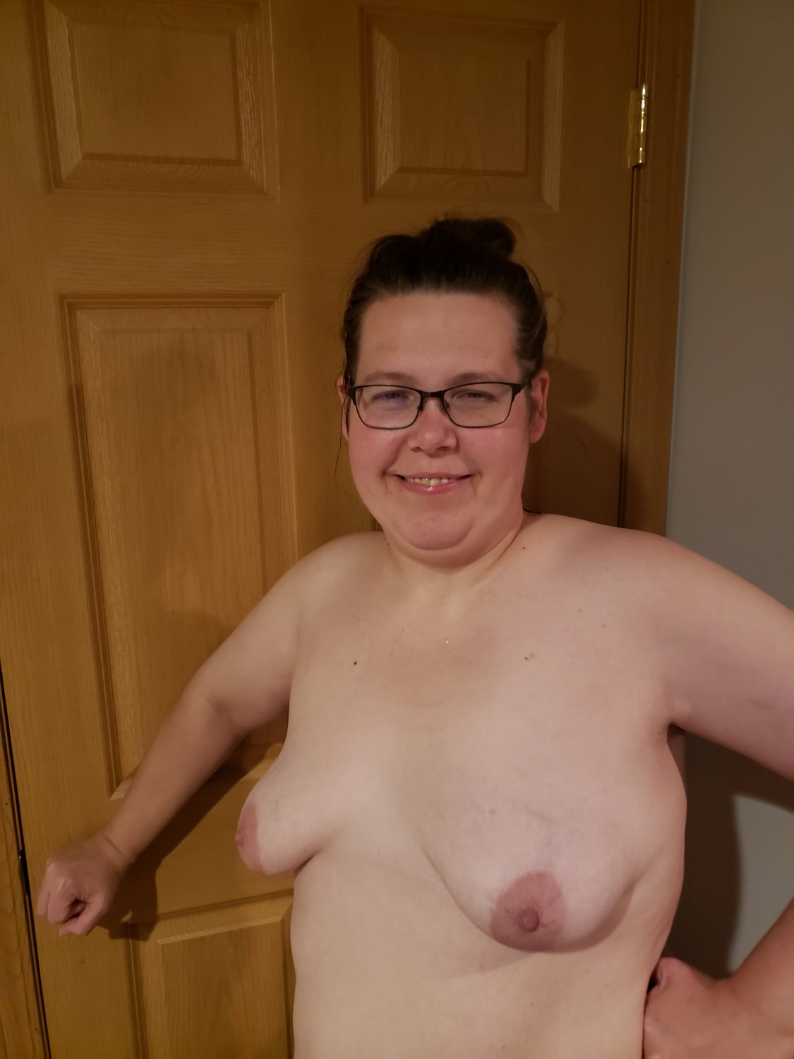 Jen - Curvaceous Wife Happy To Be Shared. #ul3JYWAT