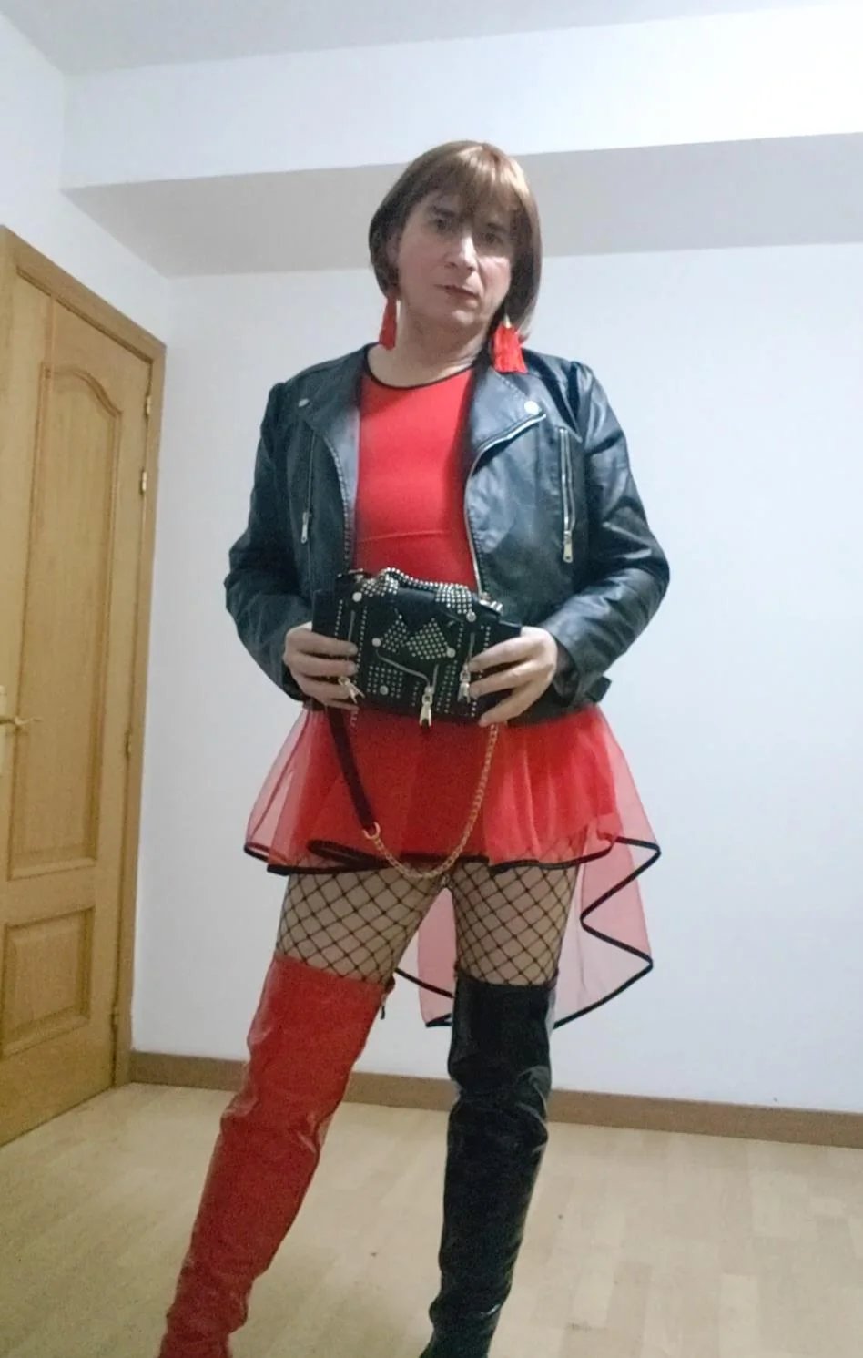 Vanessa Neorrabioso, escort Transvestite from Madrid in her Hooker Boots #dgWlBveV