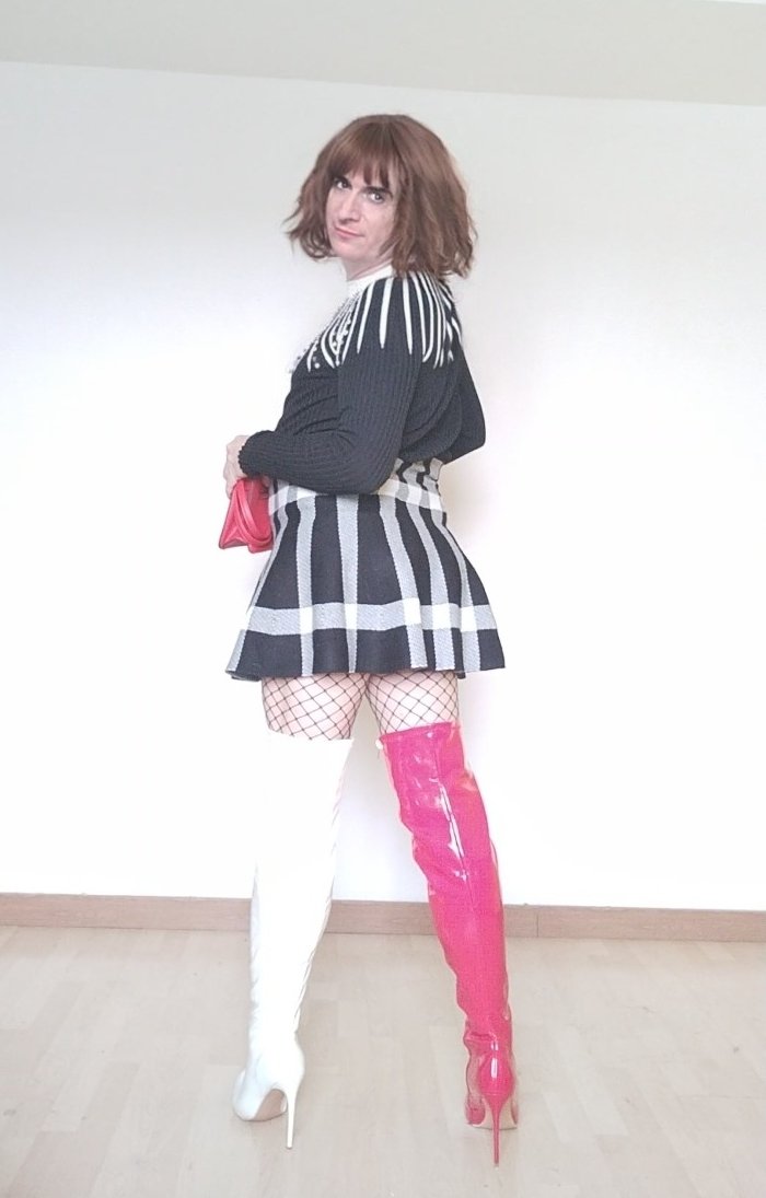 Vanessa Neorrabioso, escort Transvestite from Madrid in her Hooker Boots #wwlJOC1c