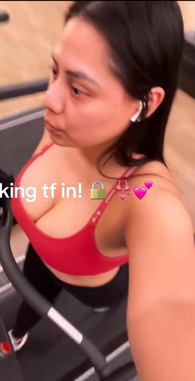 Beautiful big tits gym slut #UK1UbxWo
