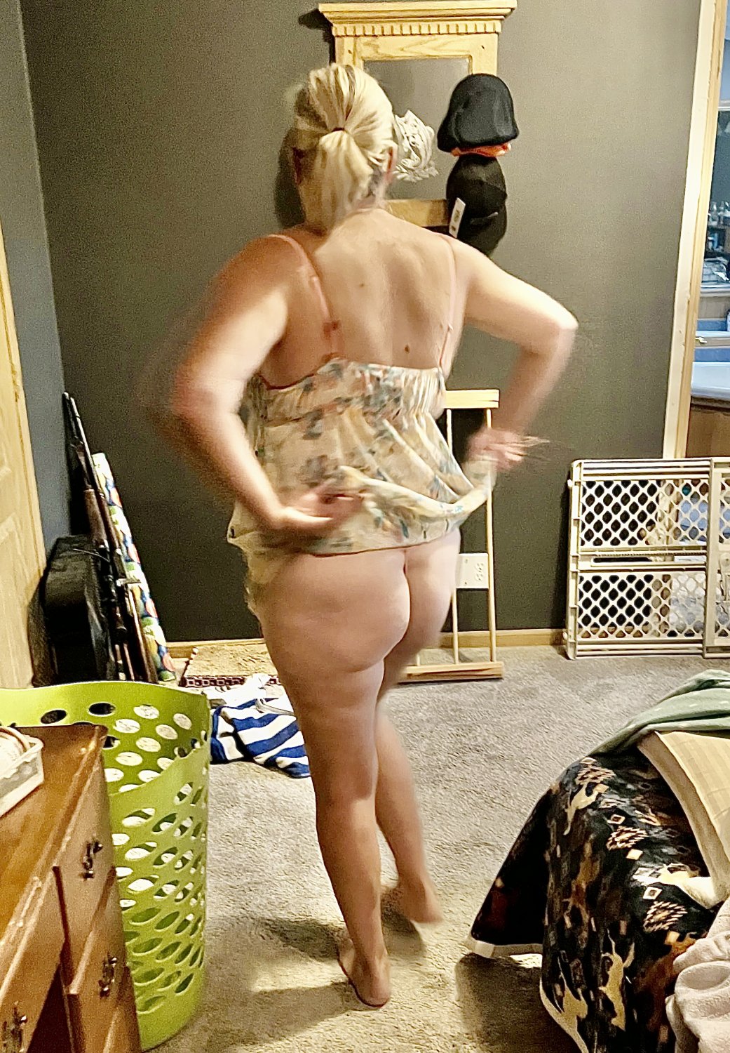 A Beta Exposed his 54 yo blonde wife before he realized he’d screwed up #TgqOkfXW