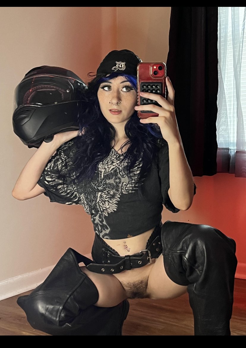 Cute motorcycle Slut #W2RqSpQ2