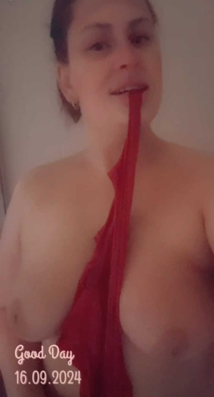 Naughty Naomi #W7eAn7k8
