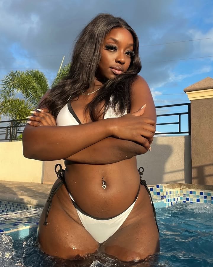 Ebony #Pj6UwsfC