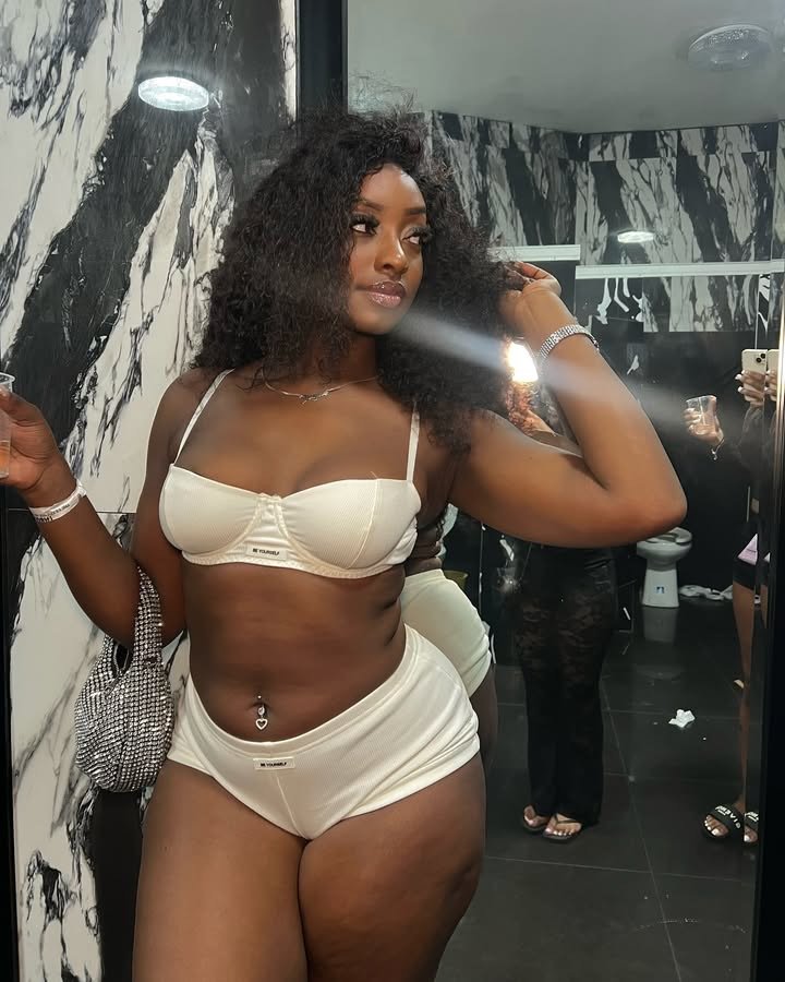 Ebony #yPRDLASE