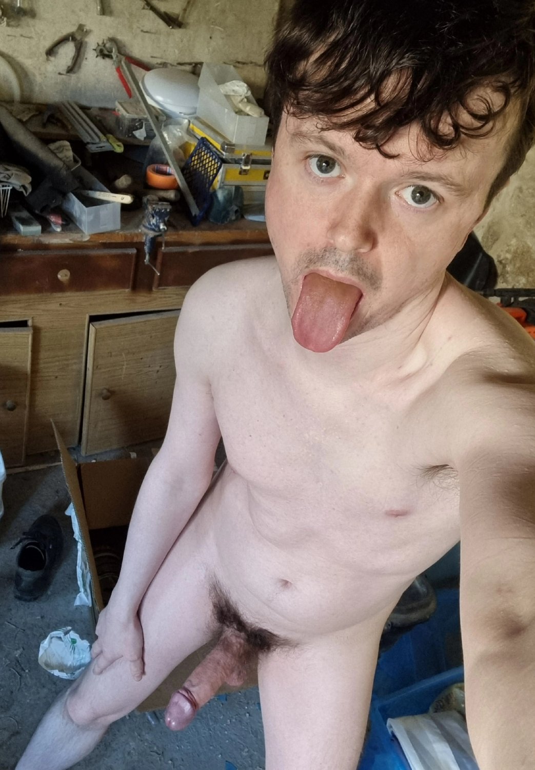 UK fag exposed #HJ70YJcL