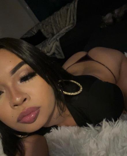24 year old Latina escort in Camarillo (surrounding areas) #zydjqNov