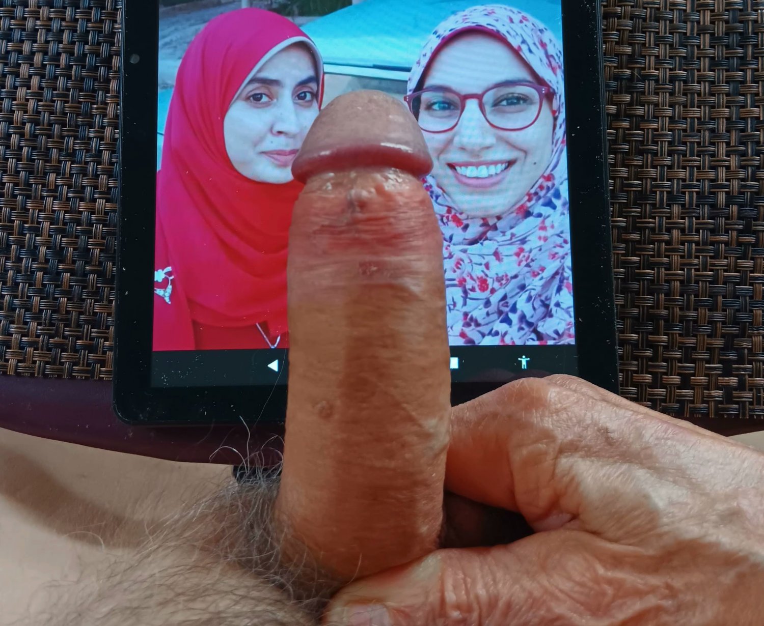 Arab Sisters Slut HardW #MaBwuWAQ