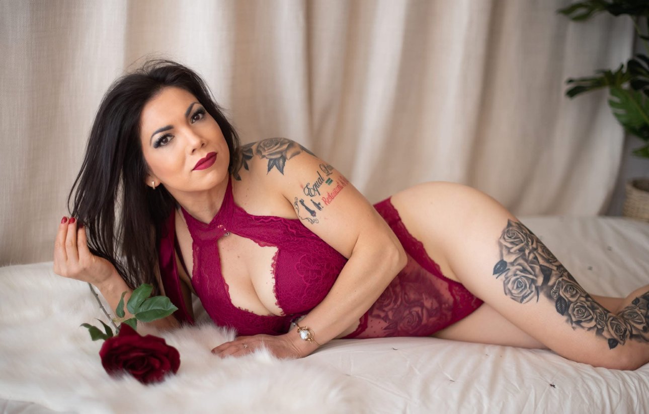 Someone tribute this Latina MILF (sister of my last post) #N7gwDhEM