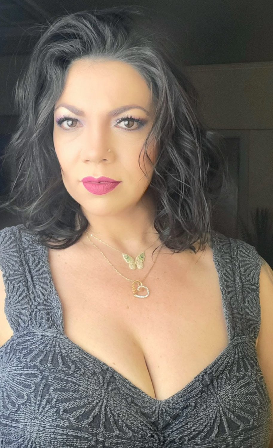 Someone tribute this Latina MILF (sister of my last post) #OOEWtUcT