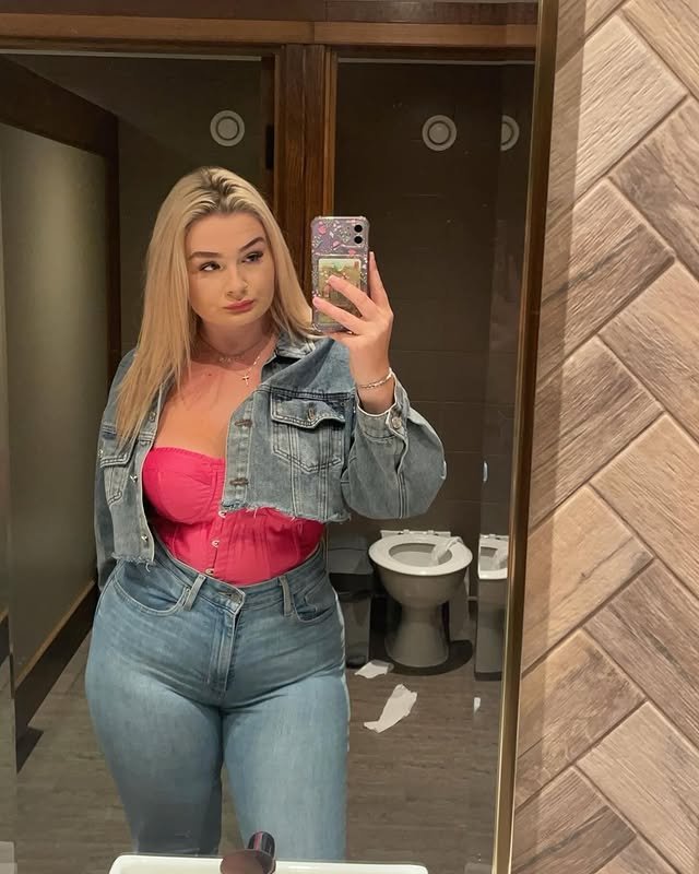 Thick UK Slut in Jeans #qsRbo0RT
