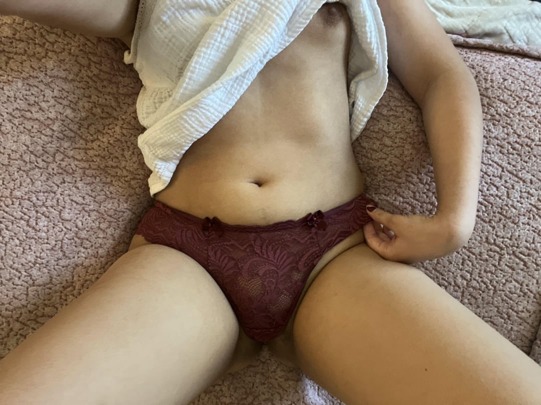 Sad 18yo slut #40IGlO4j