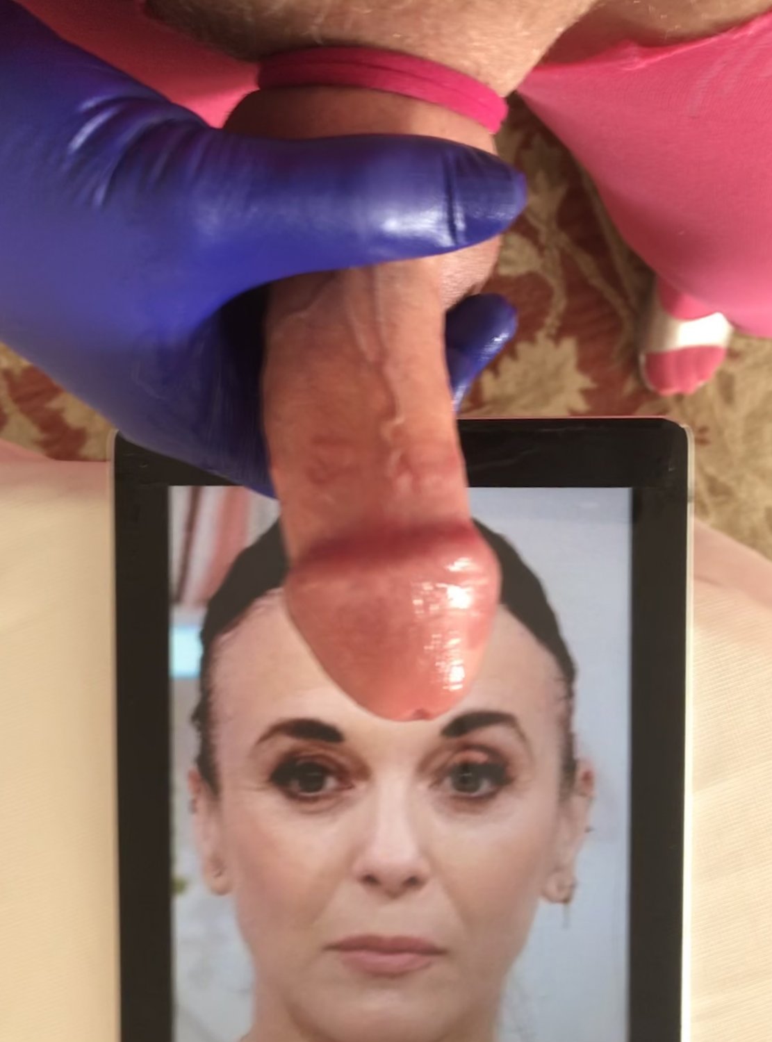 Hate Wank over Nasty Bitch Amanda Abbington #PIn2PTAu