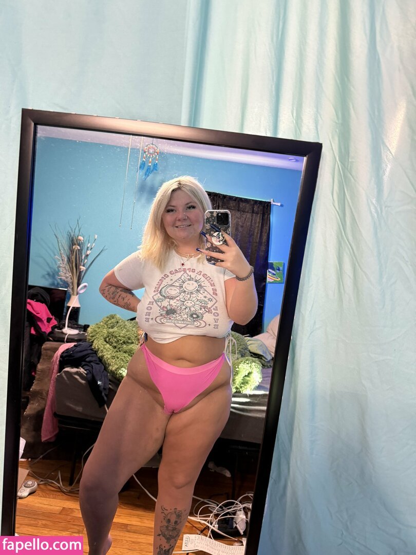 5ft2DmBBlonde 👅🍑 #BQiY8jIz