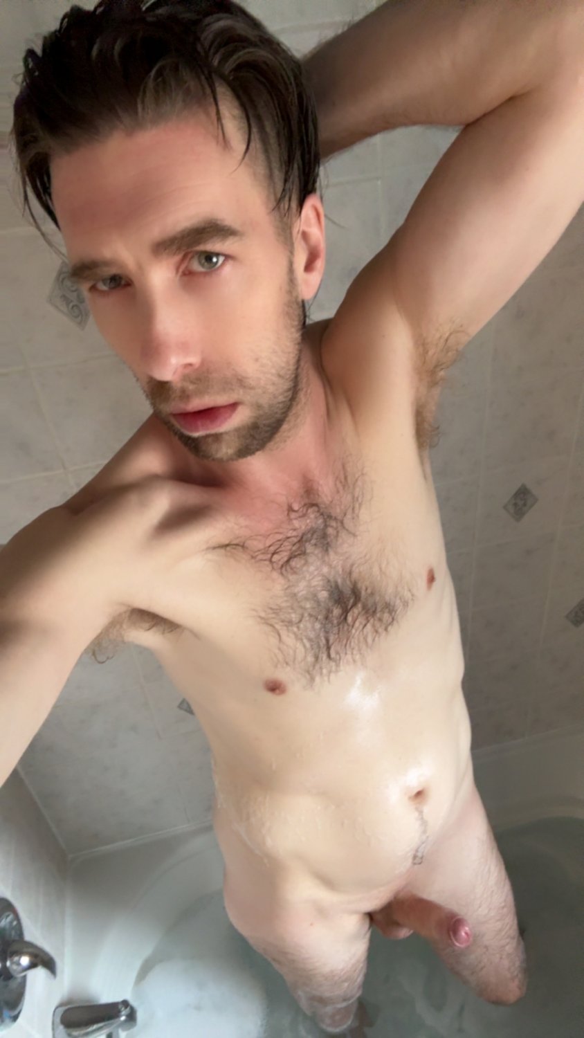 Bath and shaved a bit for new cage coming in . Ill need chastity for a long time to avoid touching! #eDBAV86h