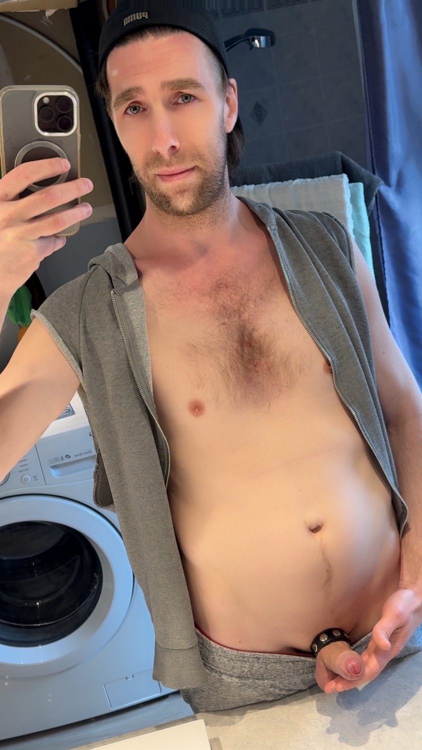 Bath and shaved a bit for new cage coming in . Ill need chastity for a long time to avoid touching! #qIrajmq5