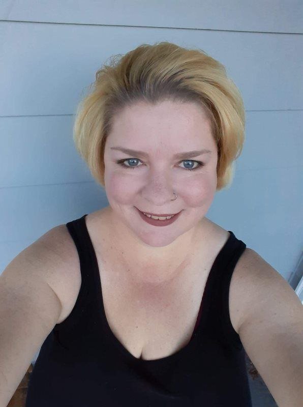 50 year old April #CZnNZ2nx