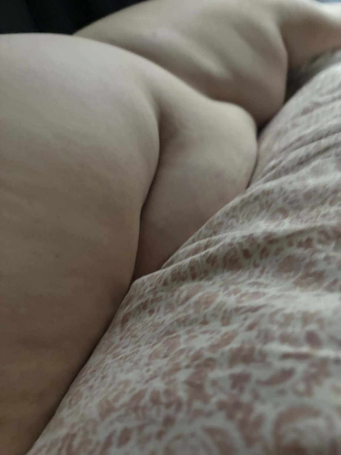 Creep pics of BBW wife #Mvmhrjp0