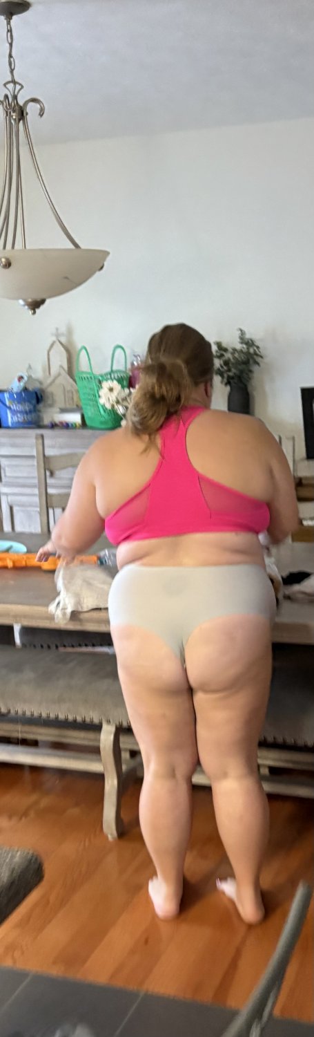 Creep pics of BBW wife #XQgu5Pfb