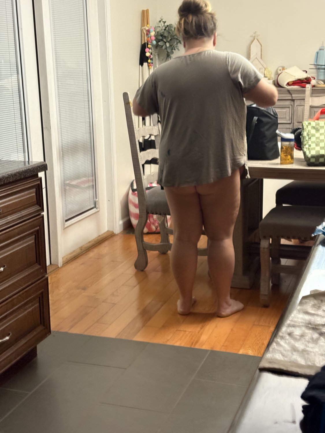 Creep pics of BBW wife #bEGTqJXC