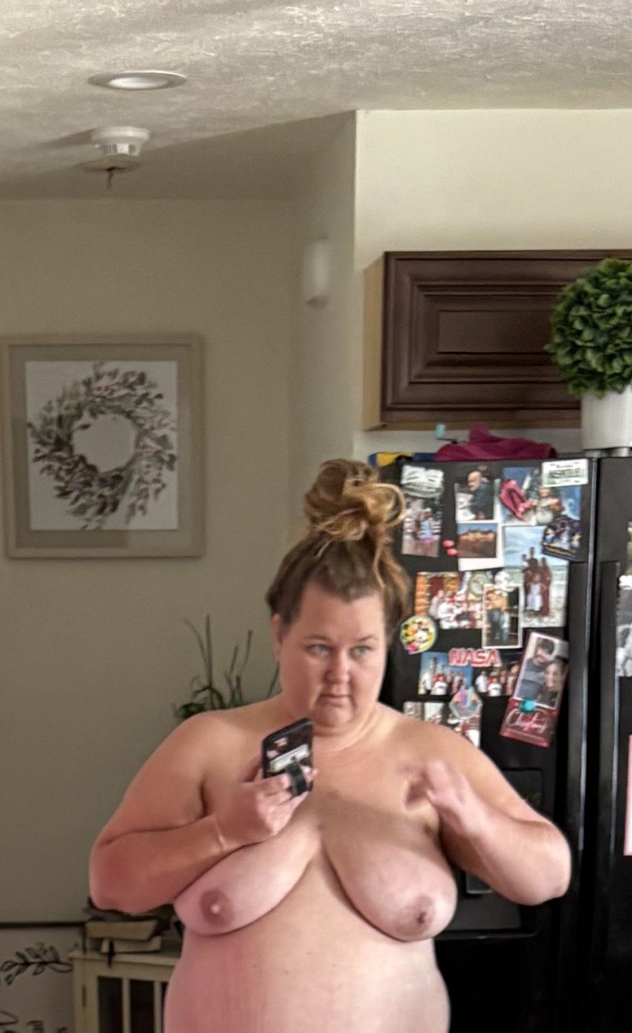 Creep pics of BBW wife #twBFNJV9