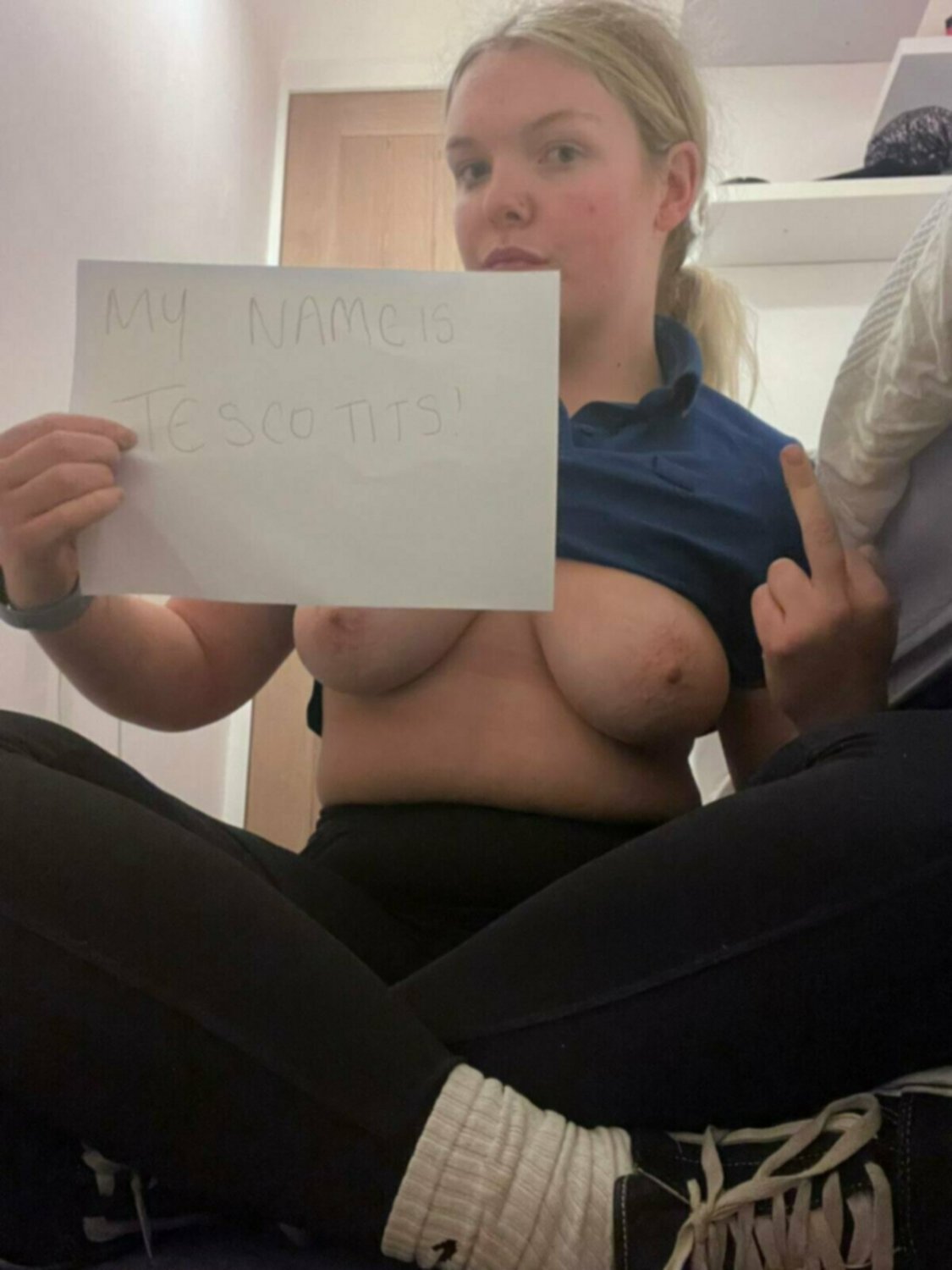 Stupid worthless bitch Abigail Pritchett aka TescoTits from Bradford, UK exposed hard ! ππ€£ #T2wcXY7r