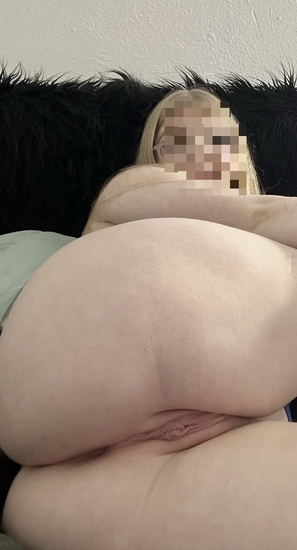 My gf doesnβt know that sheβs been posted here ππ #YMDfNkgc