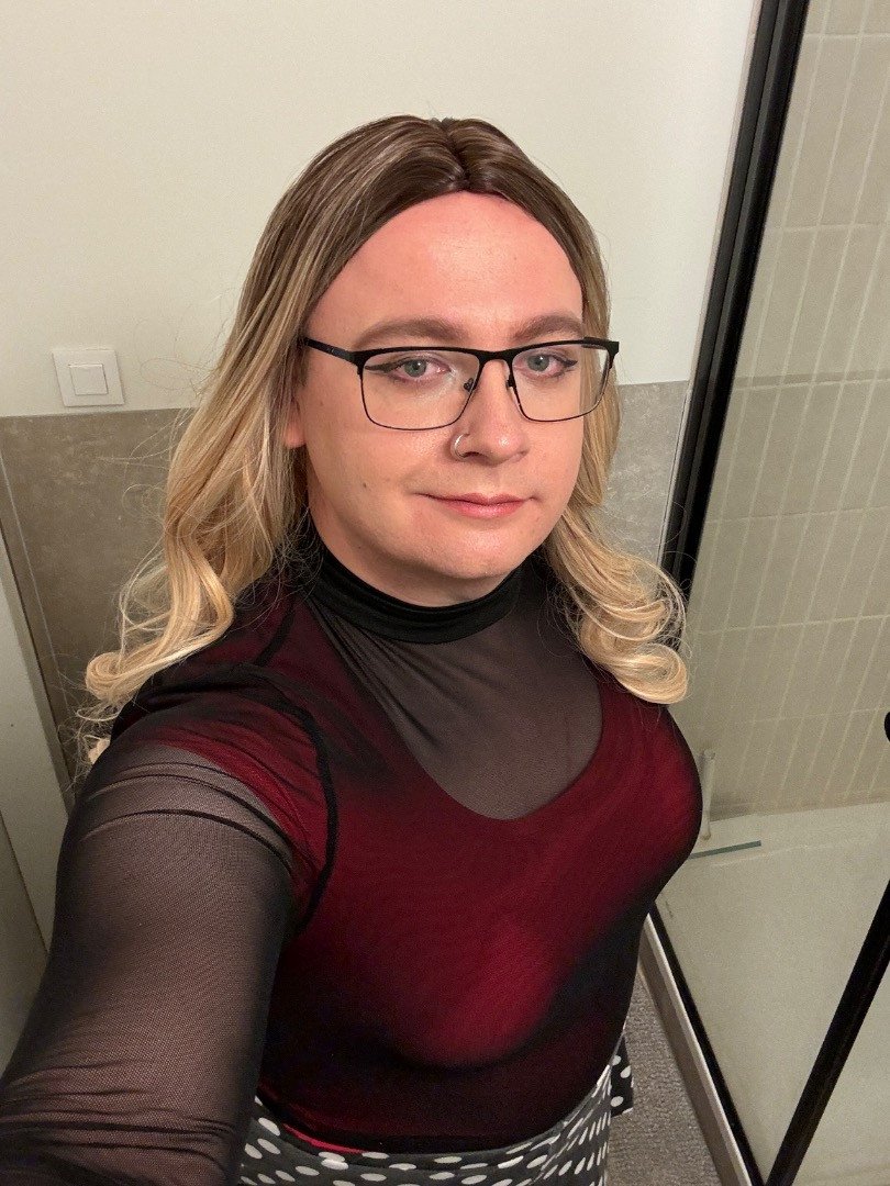 Sexy phat assed Dutch Sissy ValeryV wants to be exposed everywhere. Reddit: u/thedutchrule #3muMN2QC