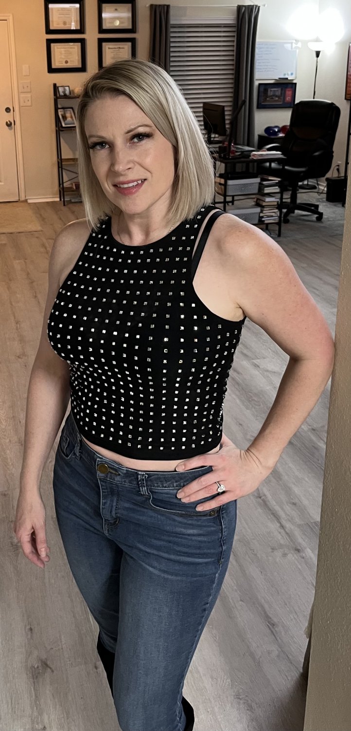 Christopher 7" cock and Megan 36C #GcG7RtKh