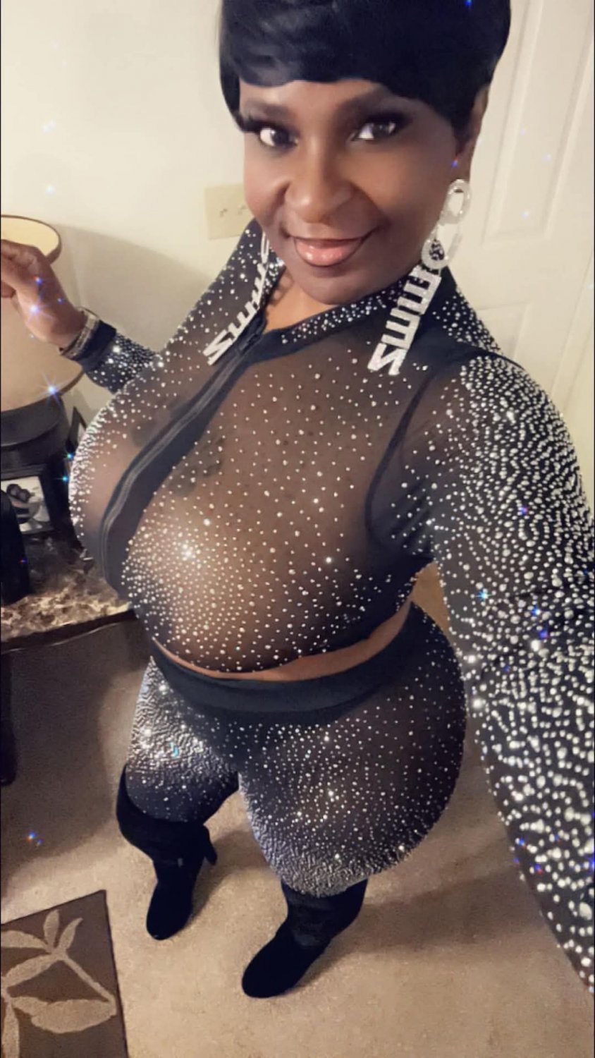 Nakia Brock 👅🍑 #bJ5oey98